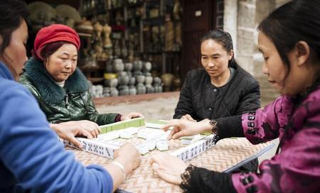 为什么打麻将容易上瘾(打麻将一直输)