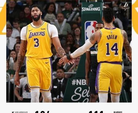 湖人vs雄鹿谁赢了(湖人雄鹿集锦)