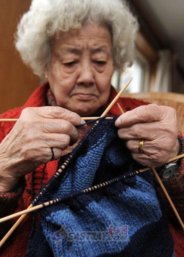 婚礼碰上葬礼(当结婚车队遇上出殡车队)