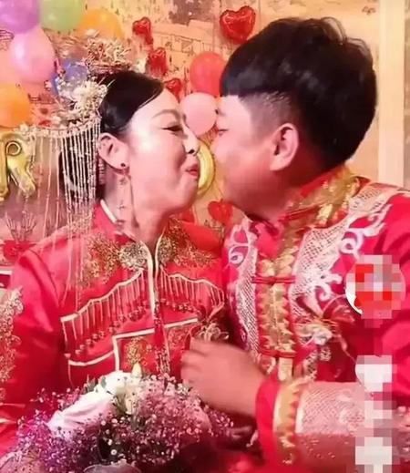 24岁小伙娶46岁大妈是谁(24岁小伙娶46岁大妈婚后两年求离婚)