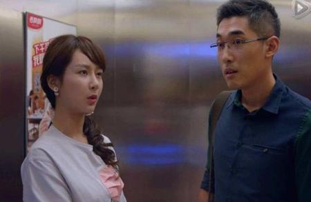 欢乐颂中白主管和莹莹为什么闹掰(欢乐颂樊胜美帮邱莹莹出气是哪一集)