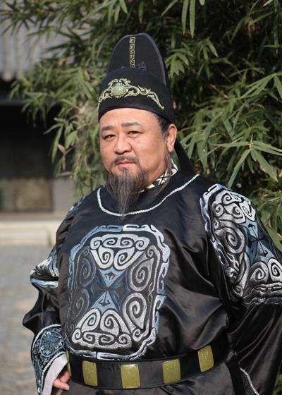 神探狄仁杰里的虎敬晖是好人还是坏人(狄仁杰怎么知道虎敬晖是蝮蛇)