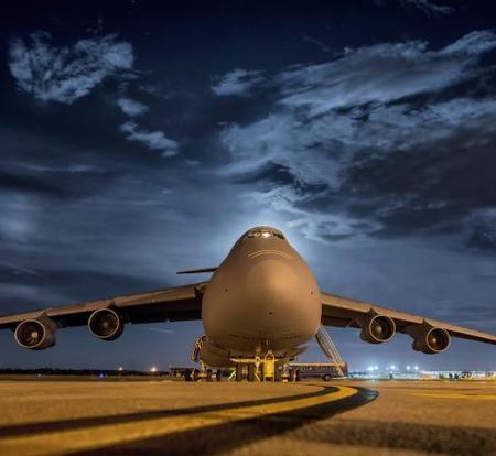 飞机为什么经常晚点(飞机晚点和延误一样吗)