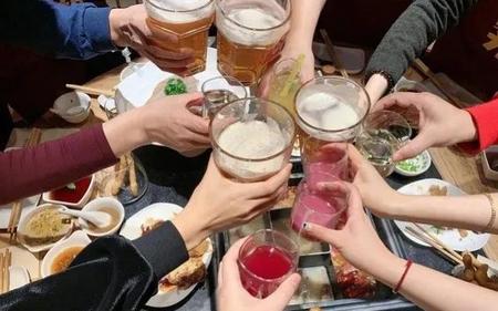 天天在家喝酒的男人心理